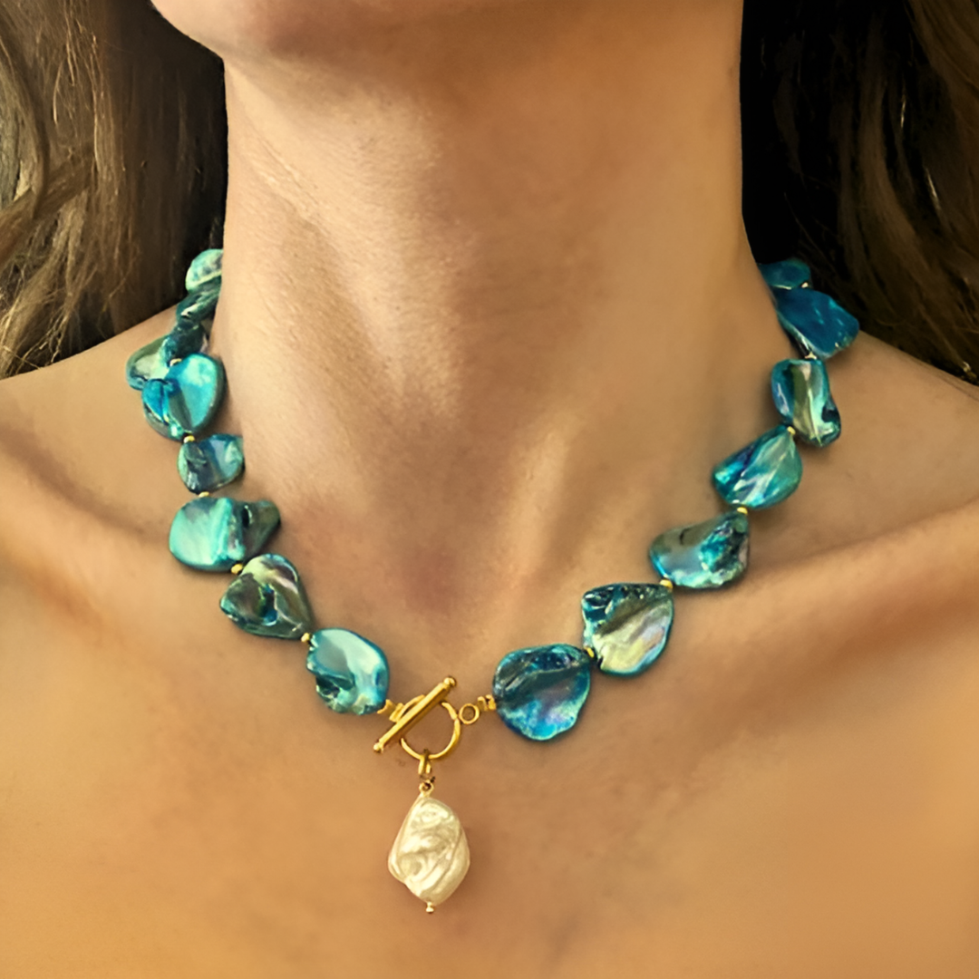 Azure necklace